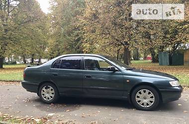 Седан Toyota Carina 1993 в Ровно