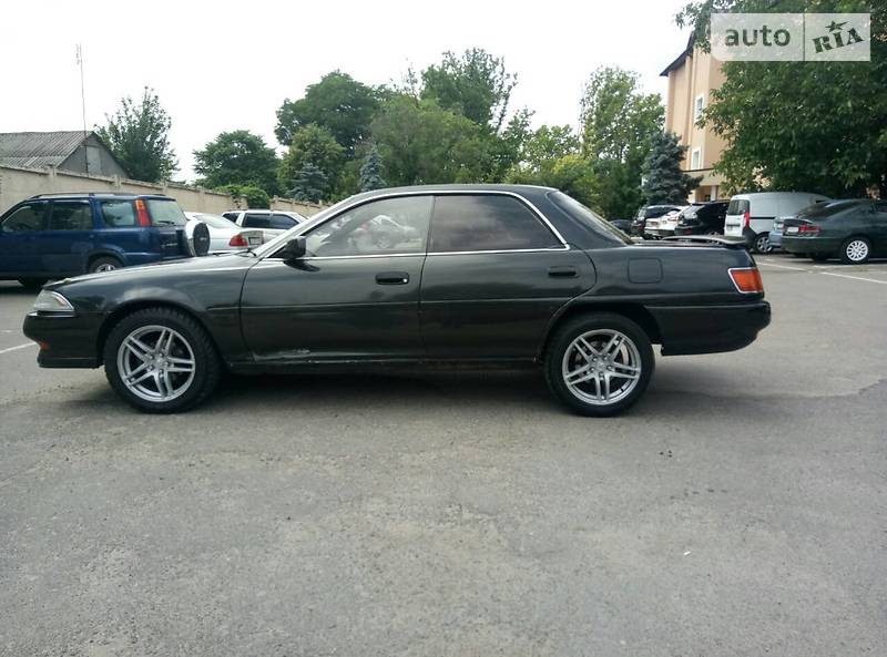 Седан Toyota Carina 1990 в Одессе