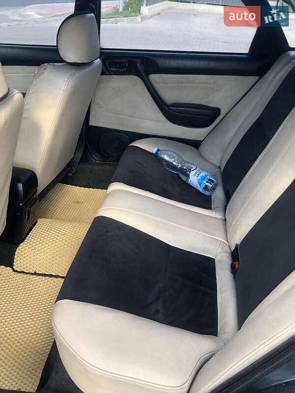 Хетчбек Toyota Carina 1994 в Тернополі