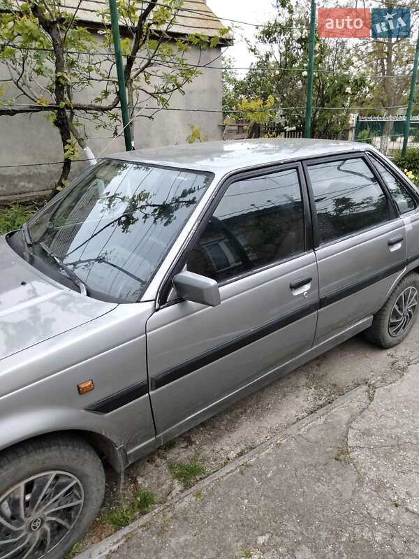 Седан Toyota Carina 1984 в Килии