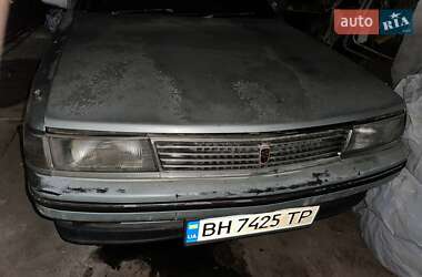 Седан Toyota Carina 1988 в Одессе