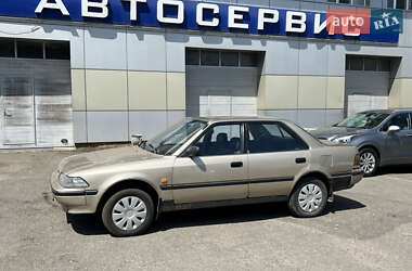 Седан Toyota Carina 1988 в 