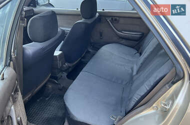 Седан Toyota Carina 1988 в 