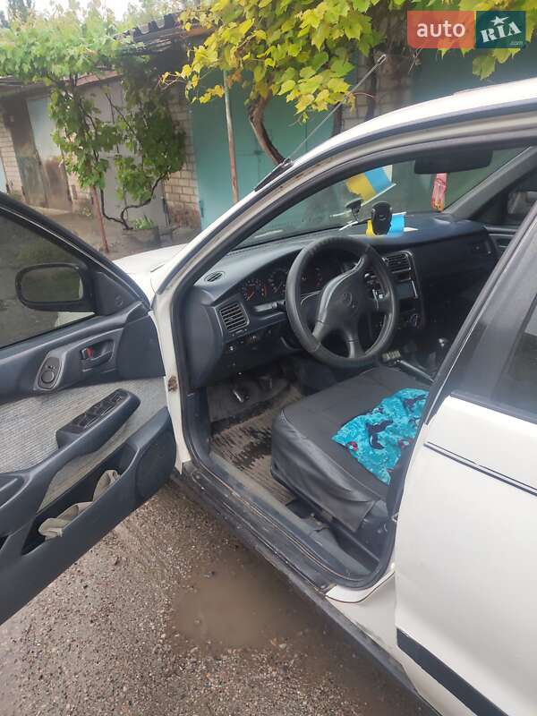 Седан Toyota Carina 1993 в Зеленодольской