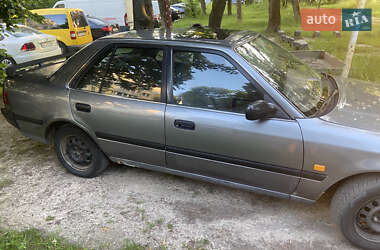 Седан Toyota Carina 1989 в 