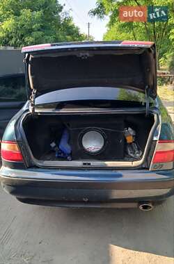 Седан Toyota Carina 1995 в Одессе
