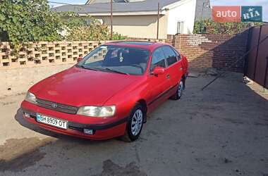 Седан Toyota Carina 1995 в Белгороде-Днестровском