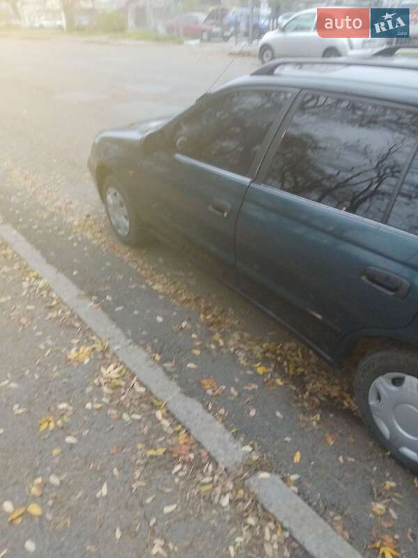 Седан Toyota Carina 1994 в Одессе