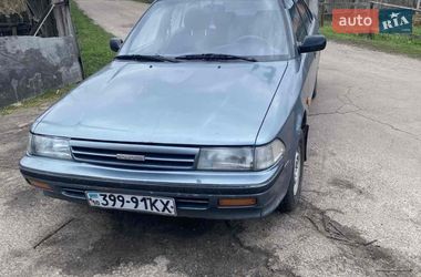 Седан Toyota Carina 1991 в Борзні