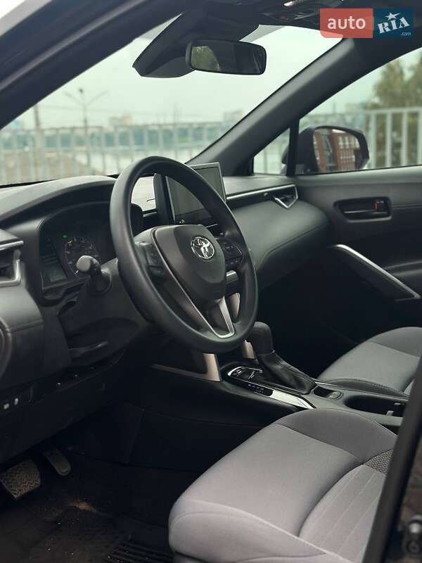 Внедорожник / Кроссовер Toyota Corolla Cross 2023 в Днепре фото 11 Внедорожник / Кроссовер Toyota Corolla Cross 2023 в Днепре