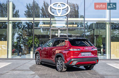 Позашляховик / Кросовер Toyota Corolla Cross 2024 в 
