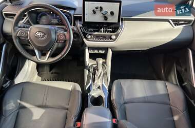 Позашляховик / Кросовер Toyota Corolla Cross 2024 в 