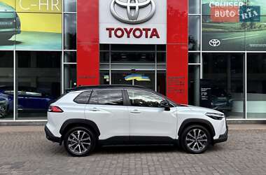 Внедорожник / Кроссовер Toyota Corolla Cross 2024 в 