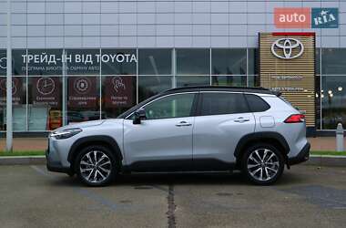 Внедорожник / Кроссовер Toyota Corolla Cross 2024 в 