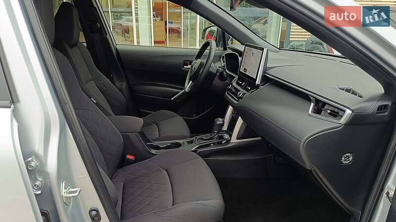 Внедорожник / Кроссовер Toyota Corolla Cross 2022 в Киеве