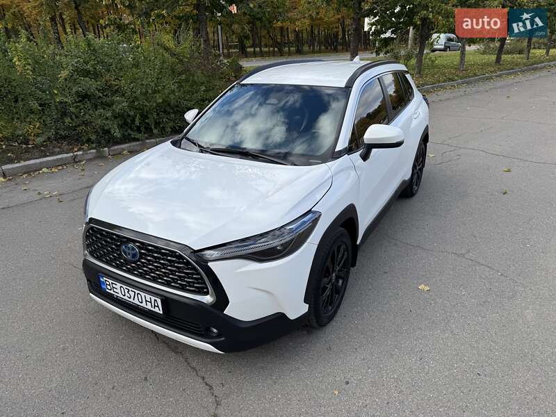 Позашляховик / Кросовер Toyota Corolla Cross 2022 в Умані фото 18 Позашляховик / Кросовер Toyota Corolla Cross 2022 в Умані