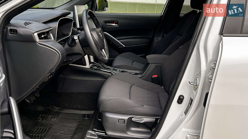 Внедорожник / Кроссовер Toyota Corolla Cross 2024 в Черновцах фото 13 Внедорожник / Кроссовер Toyota Corolla Cross 2024 в Черновцах