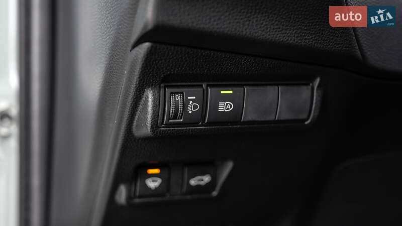 Позашляховик / Кросовер Toyota Corolla Cross 2024 в Львові