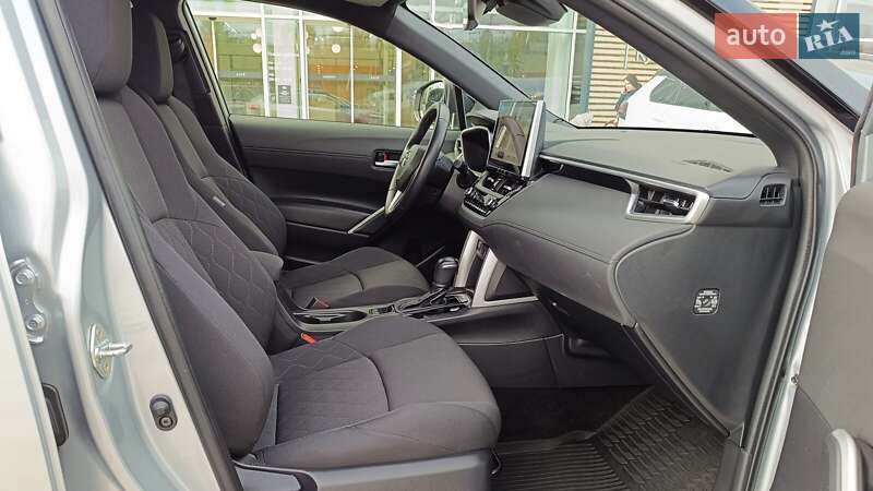 Позашляховик / Кросовер Toyota Corolla Cross 2024 в Києві фото 6 Позашляховик / Кросовер Toyota Corolla Cross 2024 в Києві