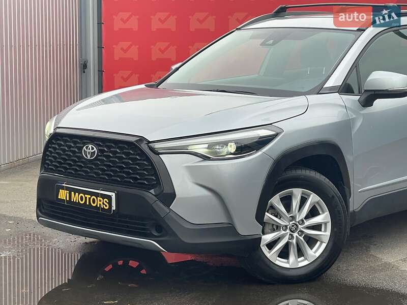 Внедорожник / Кроссовер Toyota Corolla Cross 2022 в Киеве