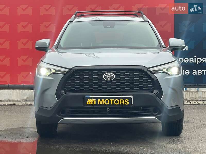 Внедорожник / Кроссовер Toyota Corolla Cross 2022 в Киеве