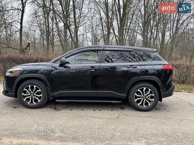 Внедорожник / Кроссовер Toyota Corolla Cross 2024 в Ватутино