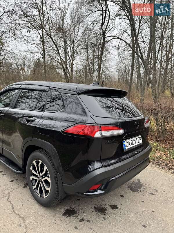 Внедорожник / Кроссовер Toyota Corolla Cross 2024 в Ватутино