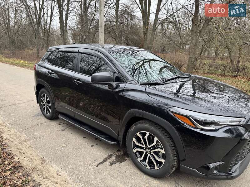 Внедорожник / Кроссовер Toyota Corolla Cross 2024 в Ватутино