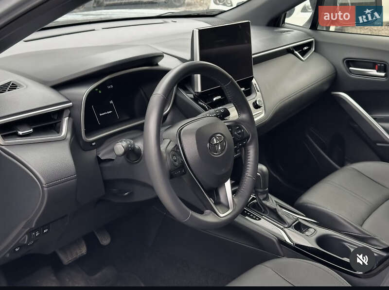 Позашляховик / Кросовер Toyota Corolla Cross 2024 в Вінниці
