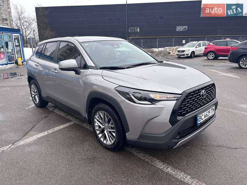 Toyota Corolla Cross 2024