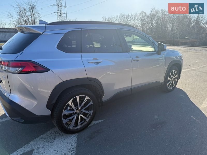 Внедорожник / Кроссовер Toyota Corolla Cross 2024 в Киеве
