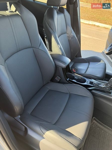 Внедорожник / Кроссовер Toyota Corolla Cross 2024 в Киеве