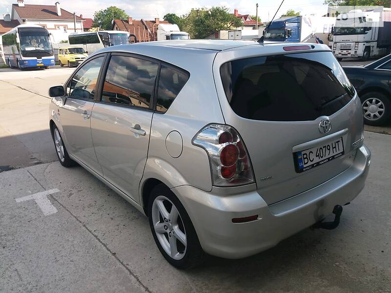 Універсал Toyota Corolla Verso 2006 в Львові