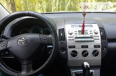 Мінівен Toyota Corolla Verso 2005 в Рівному