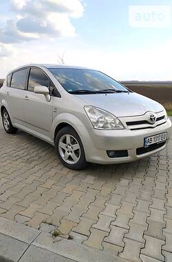 Хетчбек Toyota Corolla Verso 2005 в Липовці