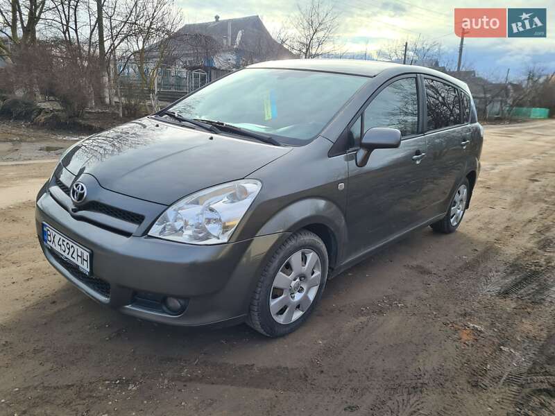 Мінівен Toyota Corolla Verso 2005 в Старокостянтинові