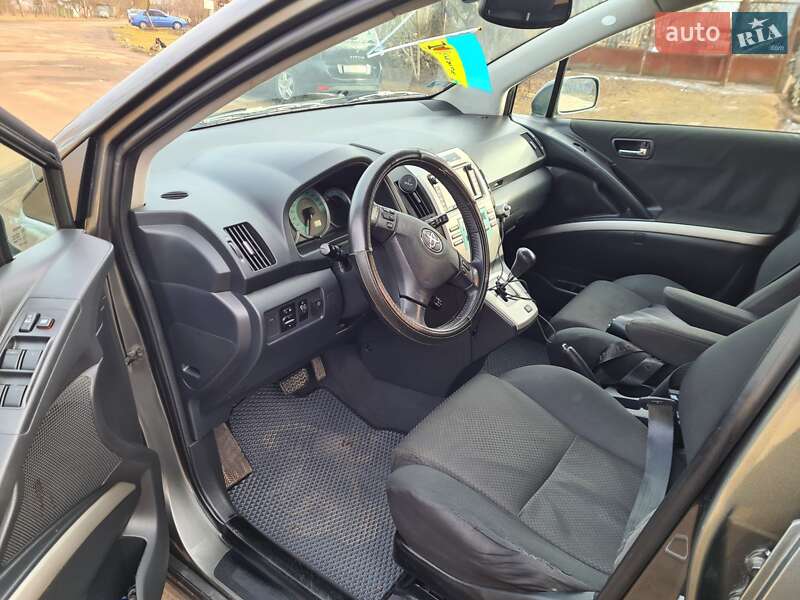 Мінівен Toyota Corolla Verso 2005 в Старокостянтинові