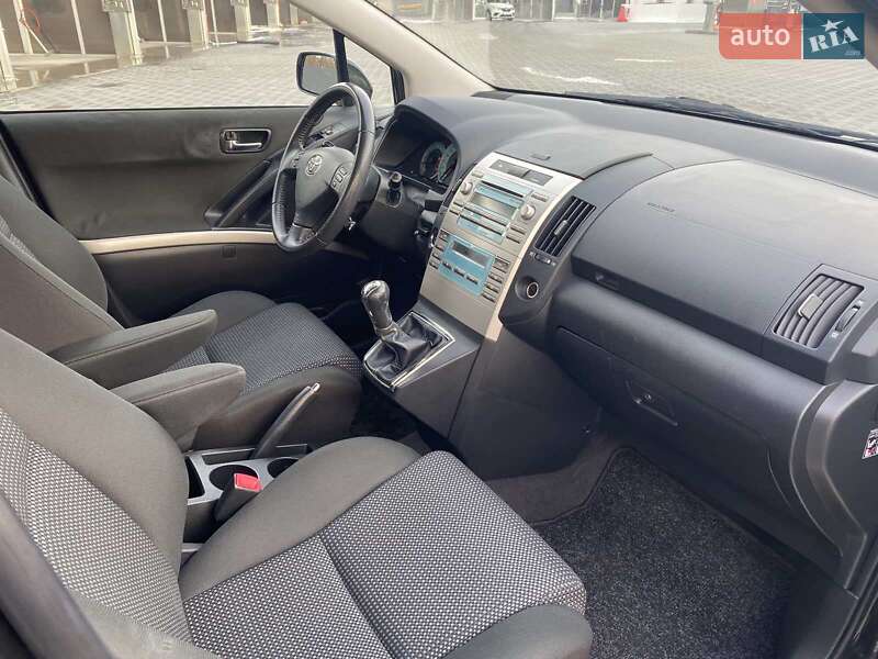 Минивэн Toyota Corolla Verso 2008 в Зенькове