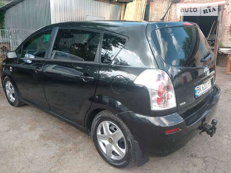 Минивэн Toyota Corolla Verso 2006 в Ровно