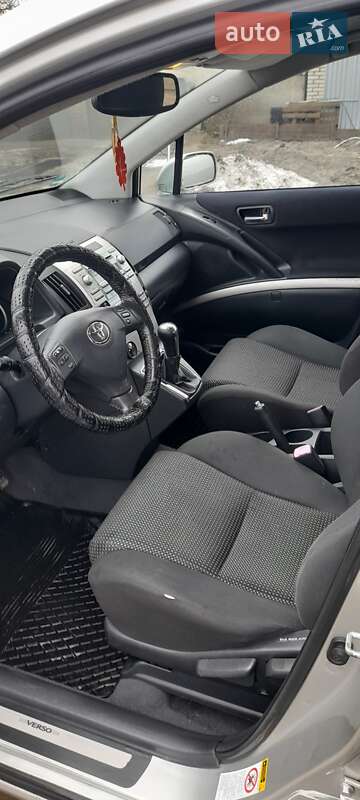 Мінівен Toyota Corolla Verso 2005 в Рівному