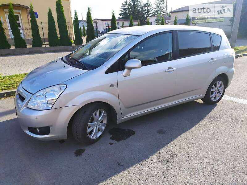 Мінівен Toyota Corolla Verso 2008 в Рівному