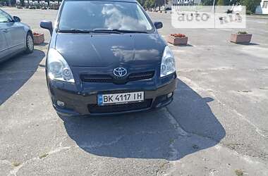 Минивэн Toyota Corolla Verso 2008 в Березному