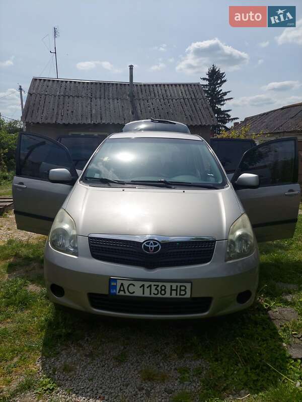 Мінівен Toyota Corolla Verso 2003 в Володимирі