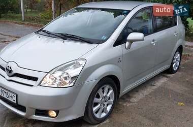 Минивэн Toyota Corolla Verso 2005 в Нетешине