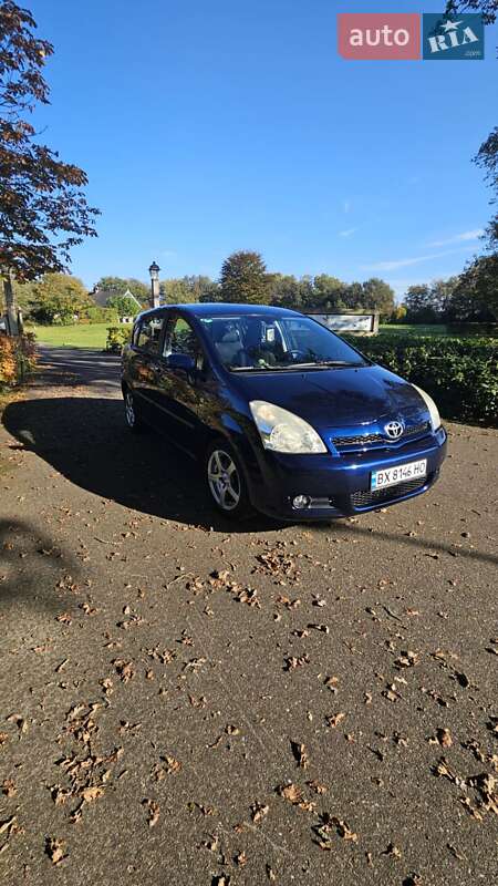 Мінівен Toyota Corolla Verso 2004 в Хмельницькому фото 13 Мінівен Toyota Corolla Verso 2004 в Хмельницькому