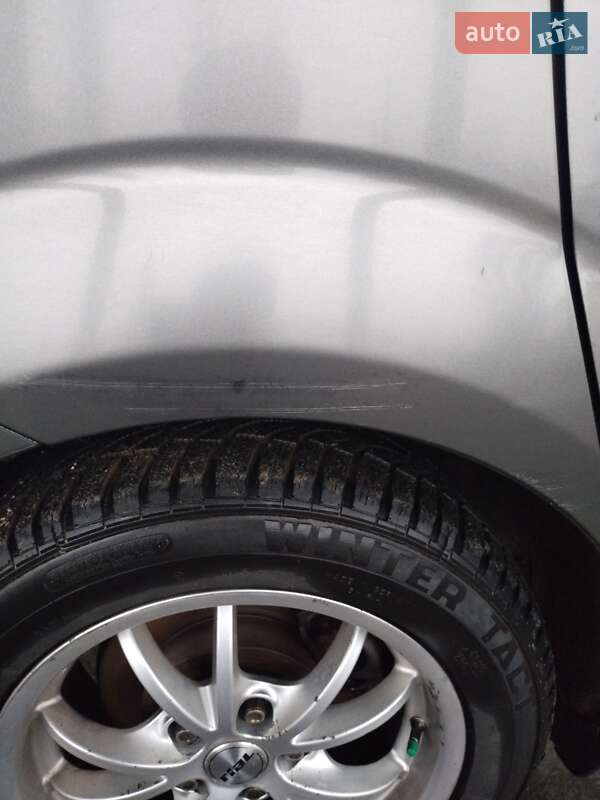 Мінівен Toyota Corolla Verso 2004 в Івано-Франківську