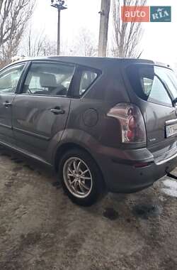 Минивэн Toyota Corolla Verso 2004 в Ивано-Франковске
