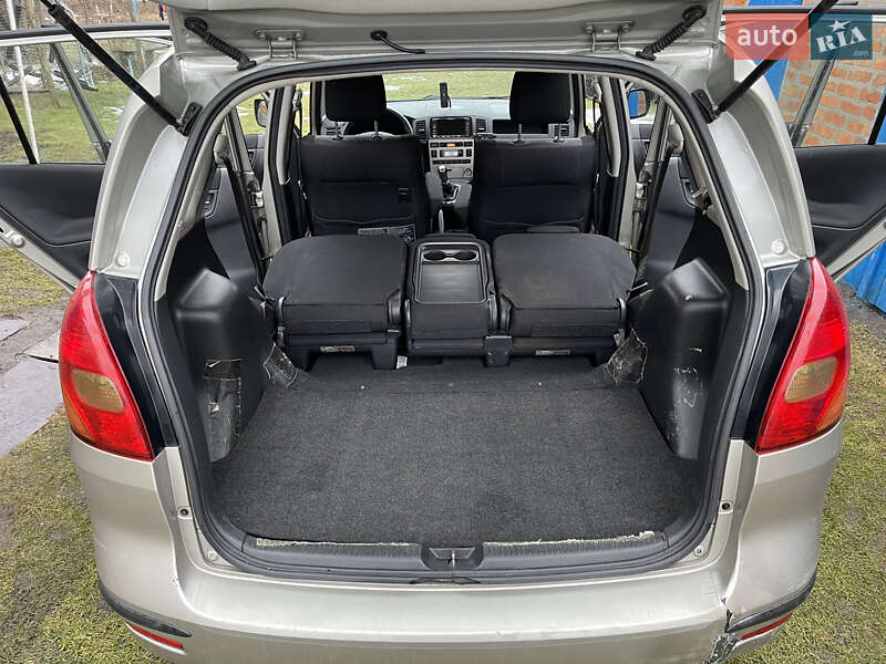 Минивэн Toyota Corolla Verso 2002 в Лубнах