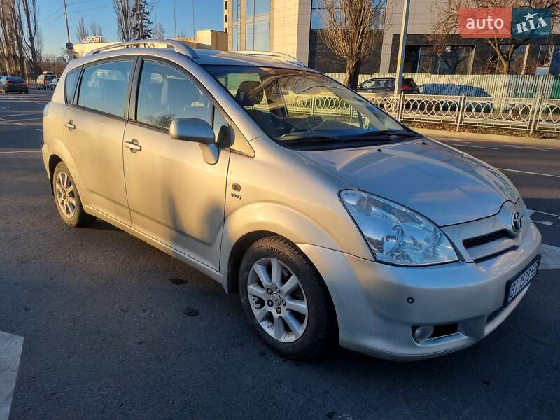Мінівен Toyota Corolla Verso 2004 в Києві