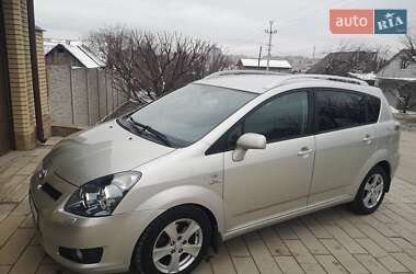 Минивэн Toyota Corolla Verso 2008 в 